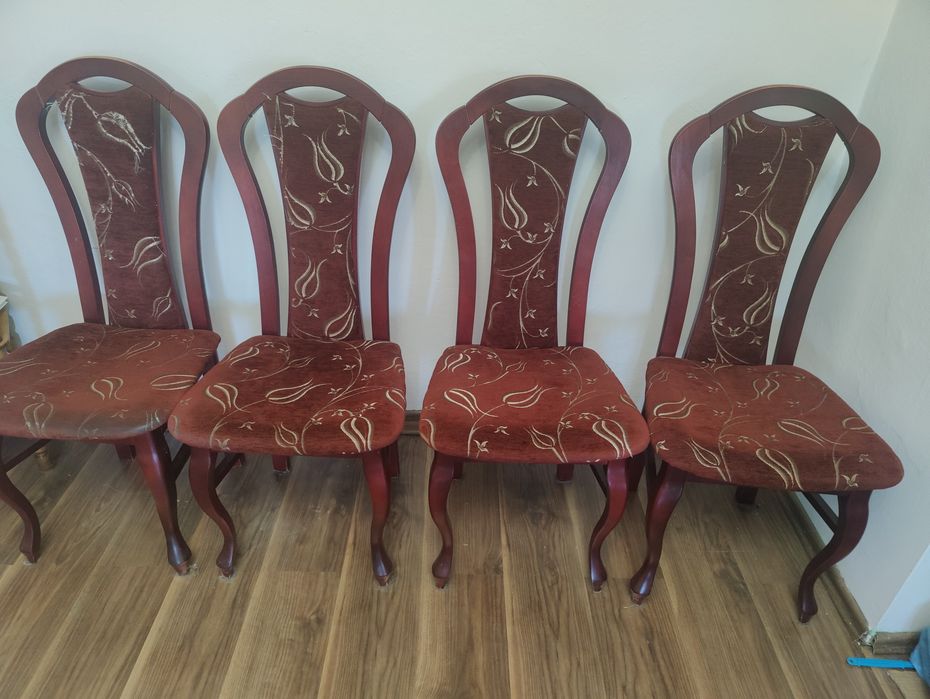 Krzesła do jadalni lub salonu
