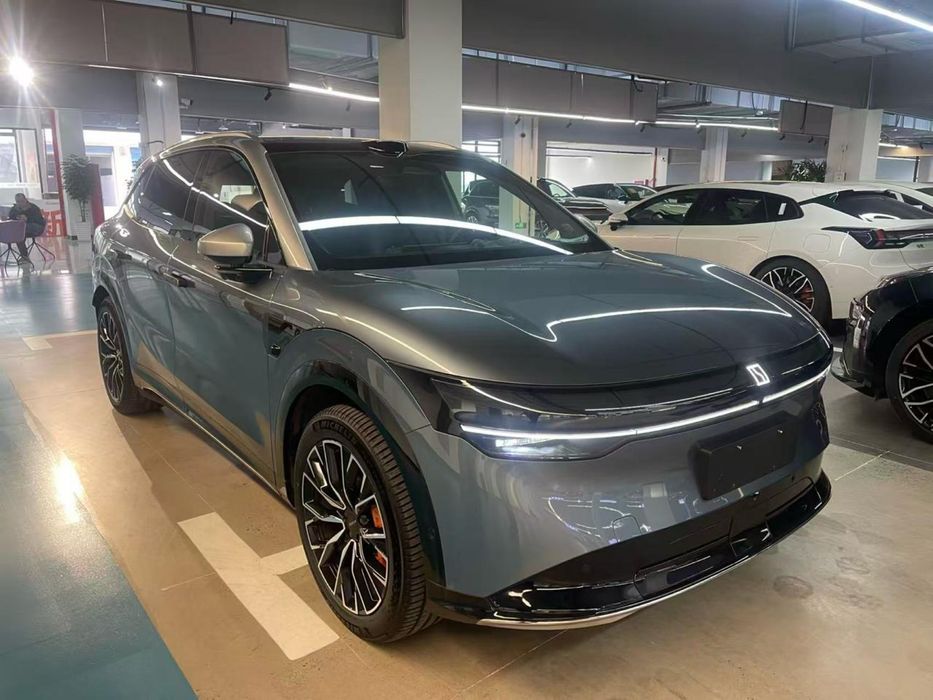 2024 ZEEKR 7X 100kWh Long-range 4WD Intelligent Driving Edition