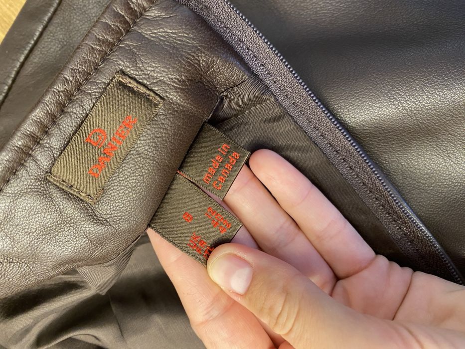 Спідниця міді шкіряна