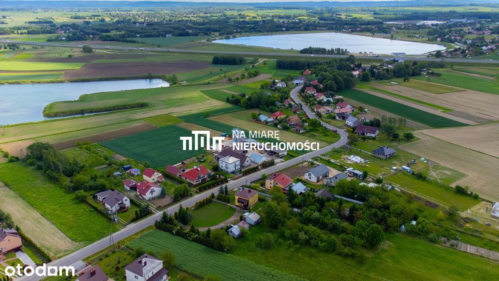 Dom | 20,42ar | Gniewczyna Łańcucka | Zalew