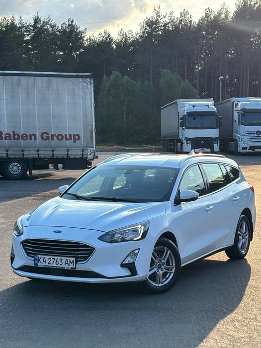 Автомобіль Форд Фокус, Ford Focus