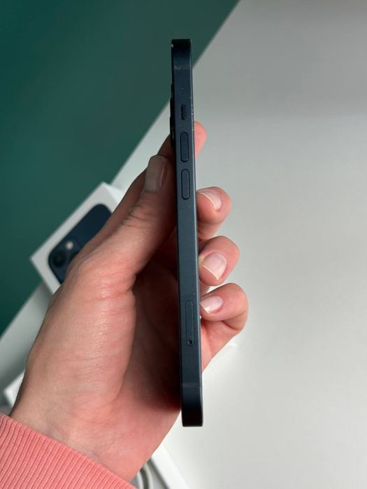 Sprzedam iPhone 13 128 GB