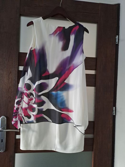 Sprzedam sukienkę rozmiar 44