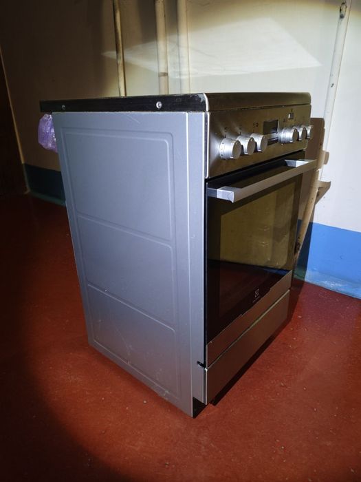 Электроплита electrolux ekc954907