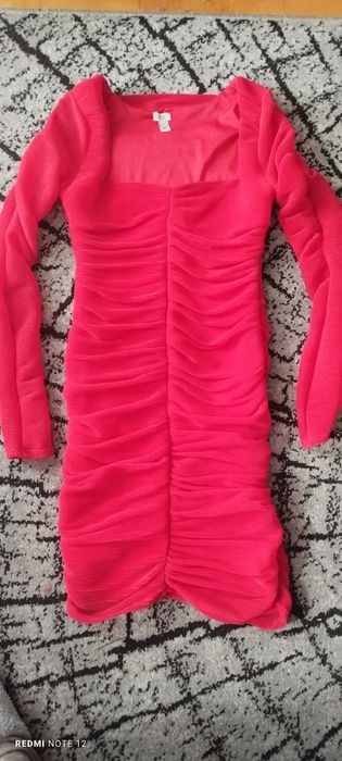 Czerwona sexi sukienka rozm. XS