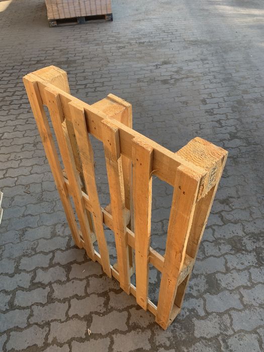 Палети, піддони, палетні борти