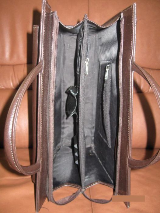 Torba na laptopa i dokumenty