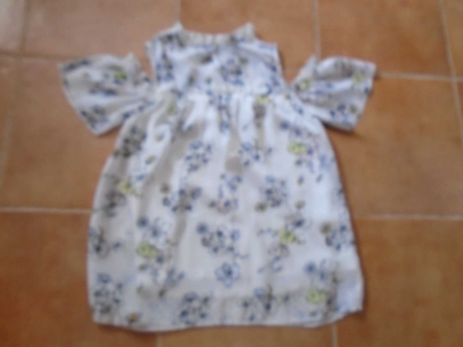 Saldos de loja. Blusa nova em tecido
