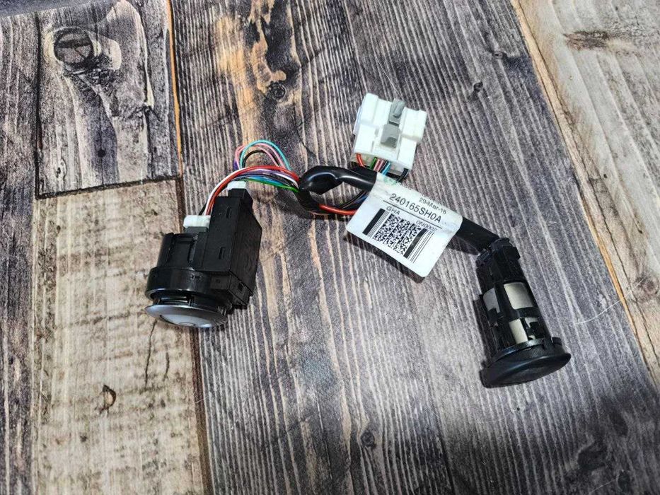 Кнопка старт-стоп Start-Stop Nissan Leaf 2 ZE1  1788DFWK1A002