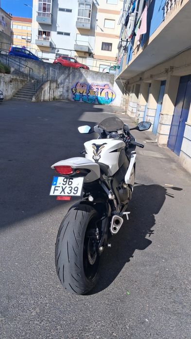 Vendo Honda cbr1000rr fireblade