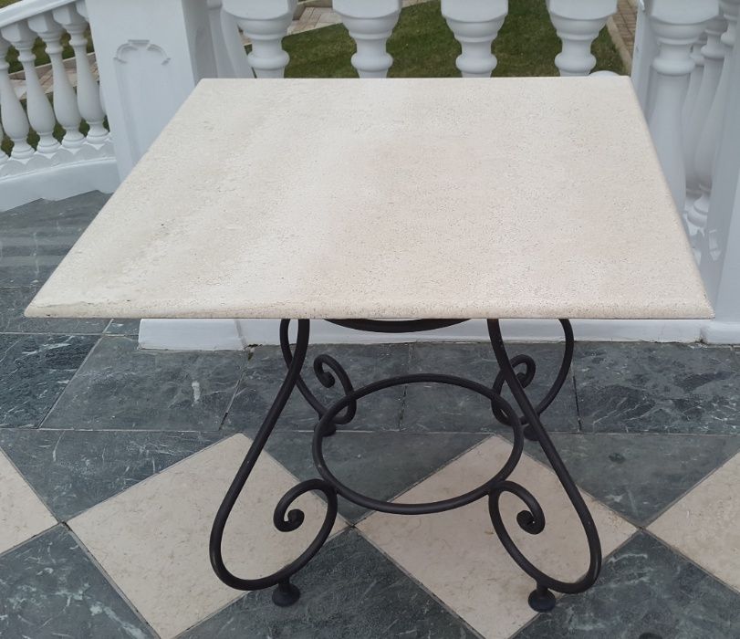 Стіл терасний 85х85 см, Італія, столешня камінь (травертин)