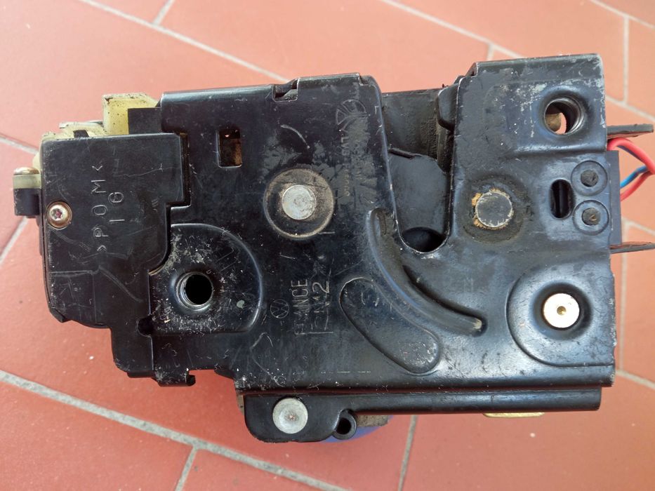 Fechadura Porta Frente ESQUERDA VW Polo 9N Seat Ibiza 6L