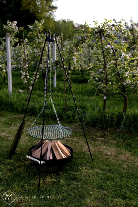 Grill ogrodowy TRÓJNÓG