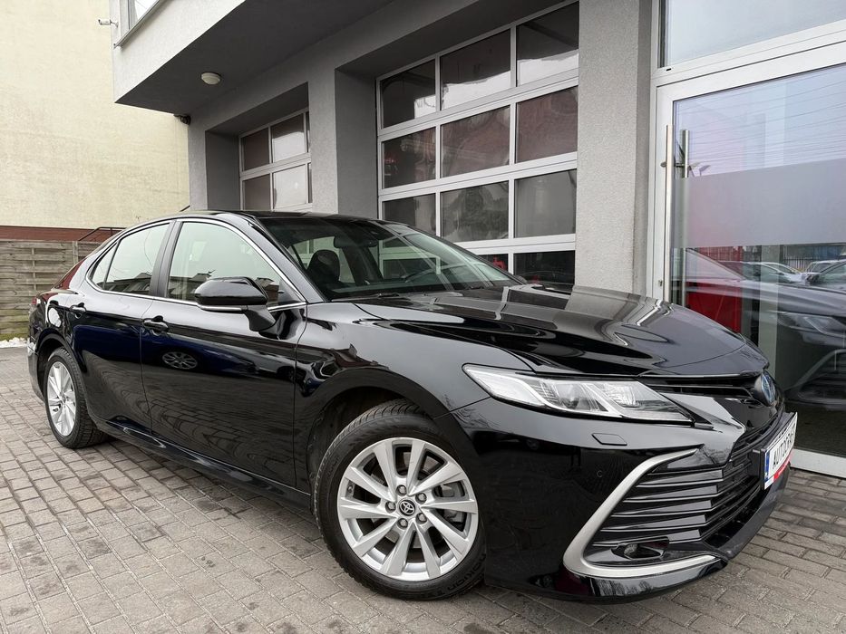Toyota Camry salon Polska, serwis ASO, F