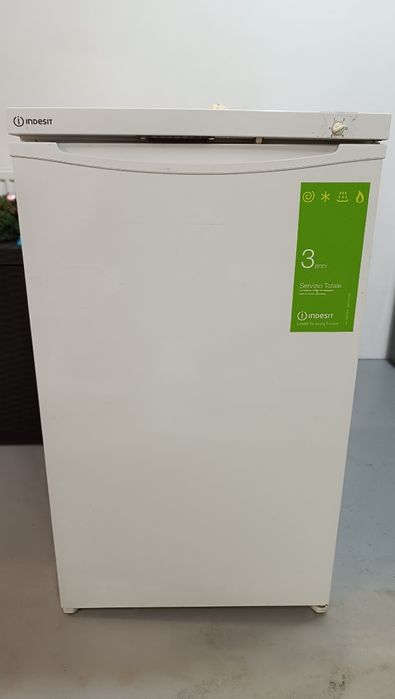 Lodówka Indesit 85x50x60