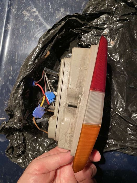 Задній габаритний ліхтар Ford Fiesta Mk1