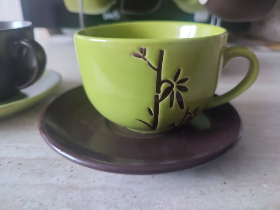 Набір чашок з підставкою