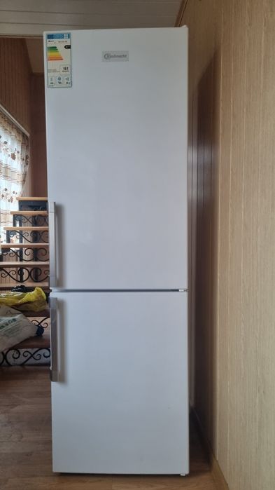 Холодильник б/в. Виробництво Німеччина