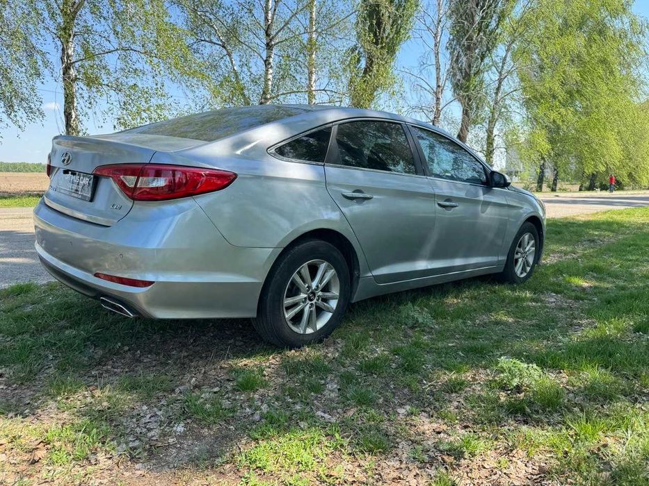 Оренда автомобіля Hyundai Sonata