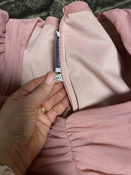 Приваблива святкова сукня