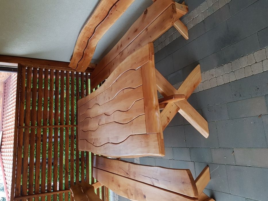 Stół, ławka, natura