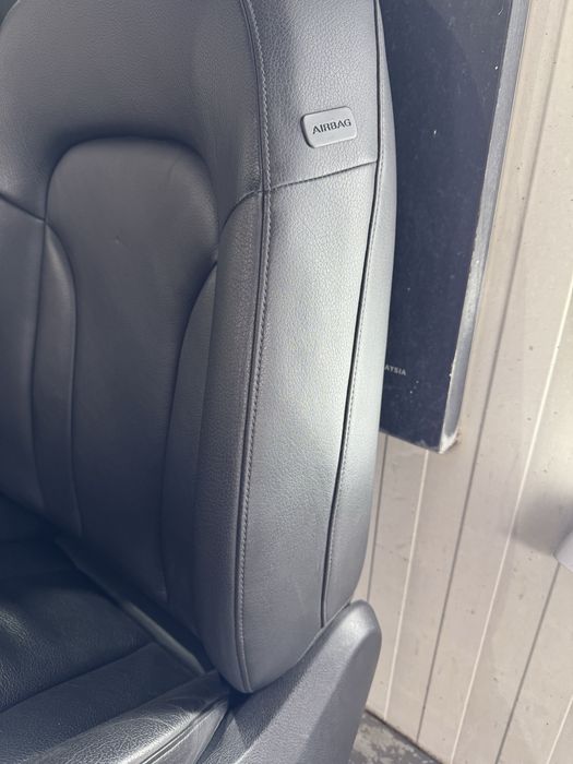 Передние сиденья Audi Q5 8R
