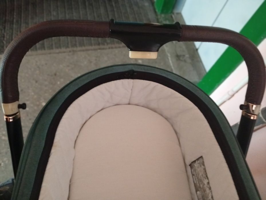 Продам коляску carrello epica