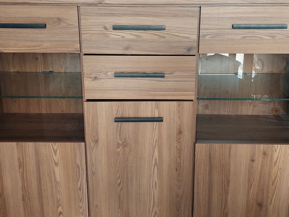 Komoda Black Red White