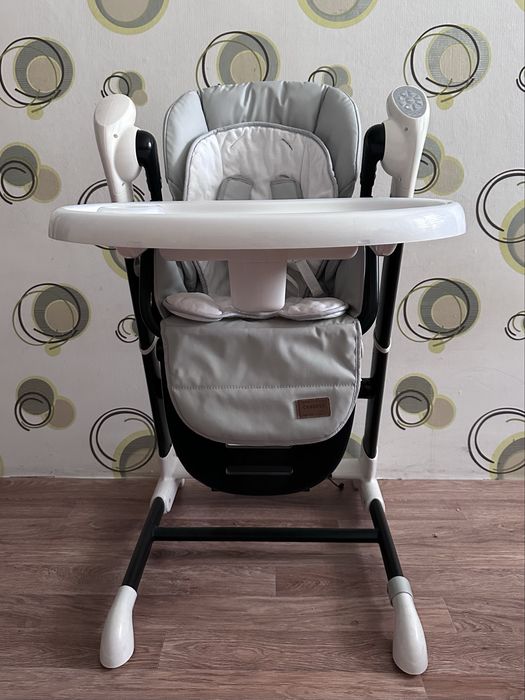 Шезлонг, гойдалка та стілець для годування CARRELLO Cascata  3в1