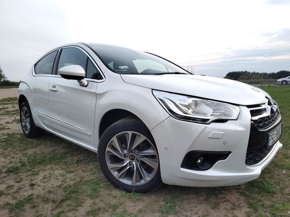 DS Automobiles DS 4