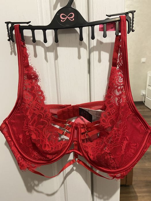 Бюстгалтери Hunkemoller бюст