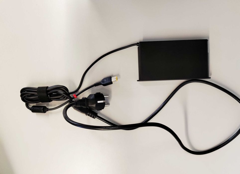Carregador Lenovo Ponta Fina De 170 W