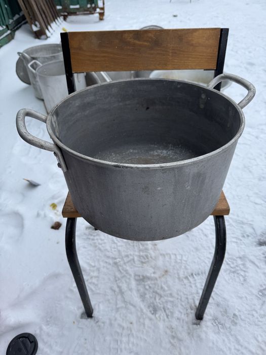 Каструля чавунна груба на 20л без крышки