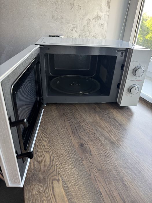 Kuchenka mikrofalowa TOSHIBA MWP-MM20P (BK)