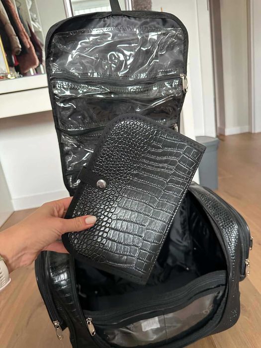 Kufer kosmetyczny Inglot