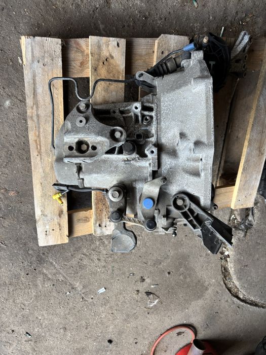 Skrzynia biegów citroen c3 iii 1.2 benzyna 20A704 peugeot 208