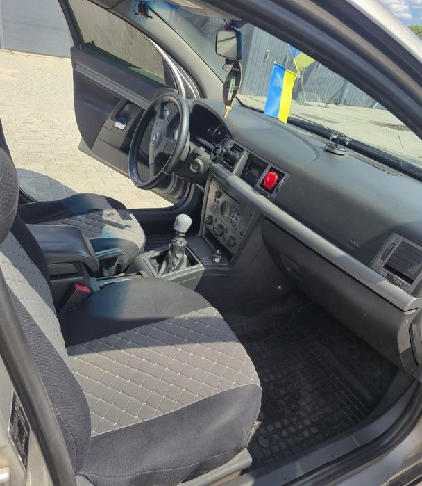 Продам автомобіль Опель Вектра С