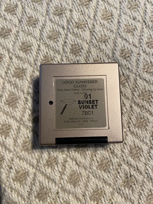 Givenchy Logo Sunkissed Gloss 01 błyszczyk do ust