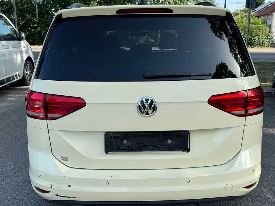 Volkswagen Touran      2018