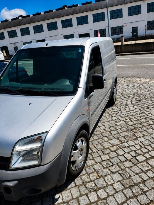 Ford Transit Connect Curta 1.8 TDCi – Março de 2006