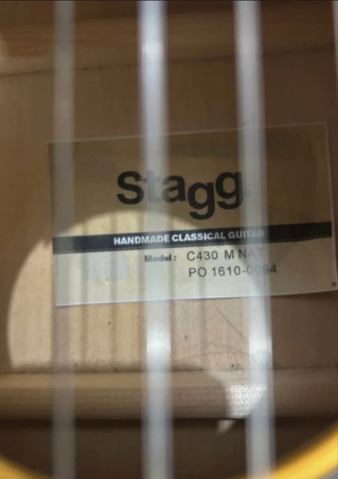 Guitarra clássica, Stagg