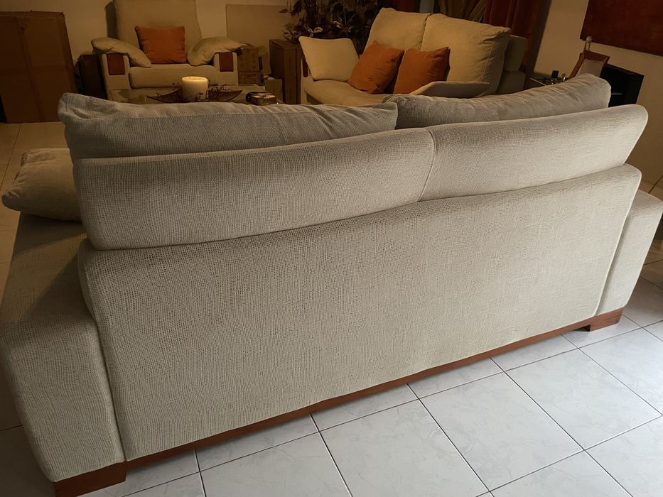 Conjunto de tres sofas