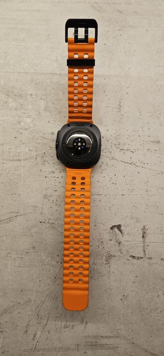 Samsung Galaxy S23 zielony + etui Spigen + Galaxy Watch Ultra -zestaw