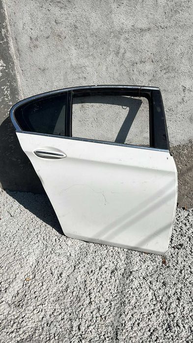 Porta Bmw F10 trás direita