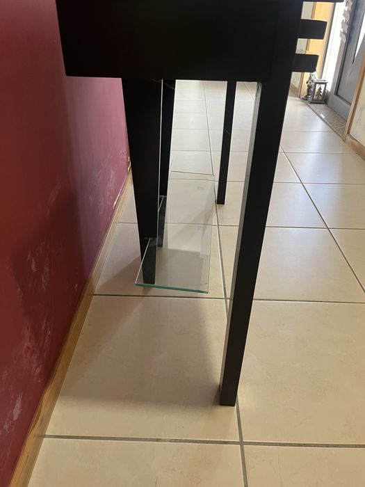 Móvel aparador com gaveta