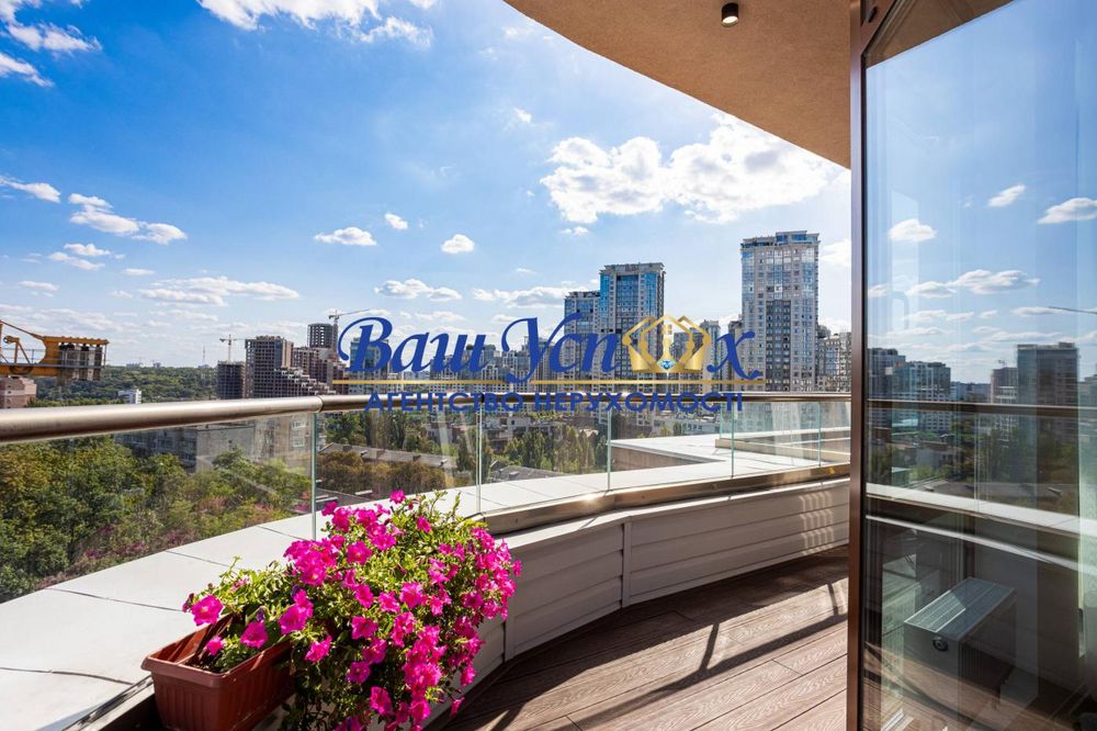 Продаж 2 кім з терасою в центрі . ЖК Pechersk Plaza.