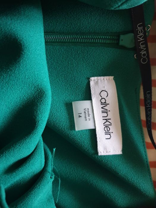 Nowa Sukienka Calvin Klein 14
