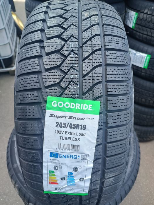 Goodride  ZuperSnow Z-507 245/45 R19 102V XL