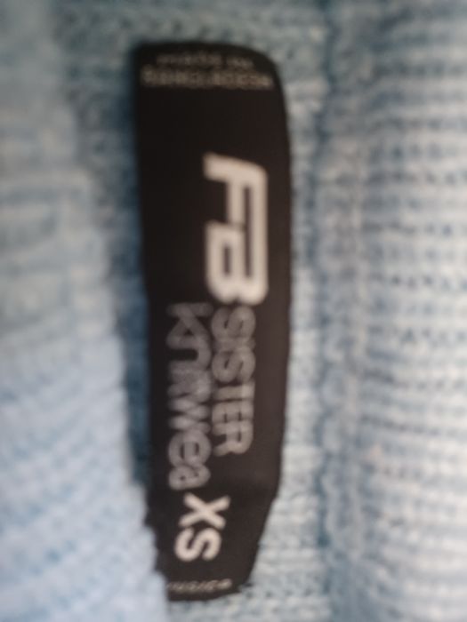Sweterek jasno niebieski