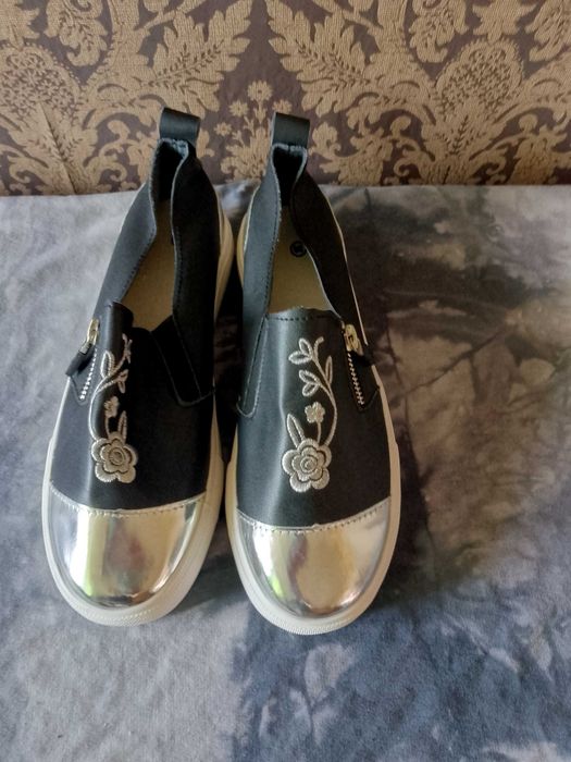 czarne buty 38 slip on